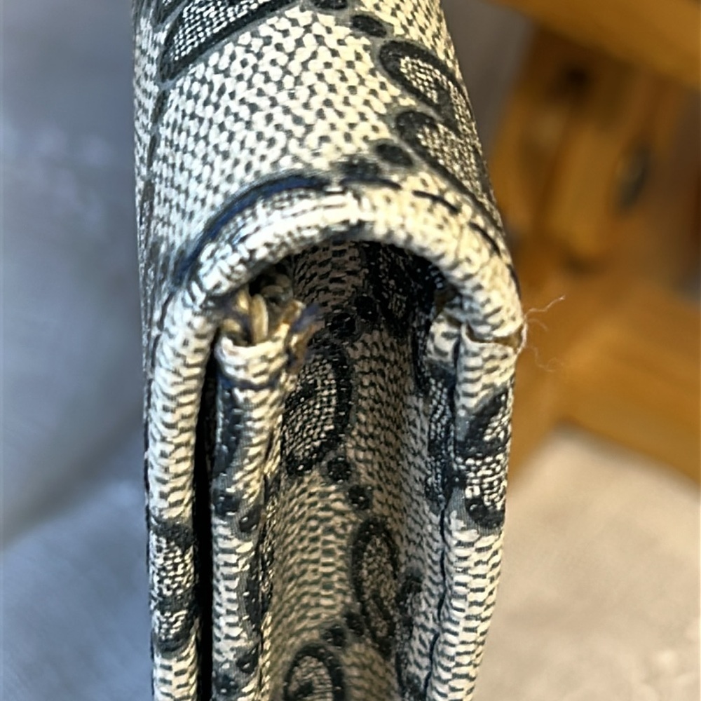 Gucci vintage (1970s?) clutch in excellent condition for its age - Picture 4 of 15